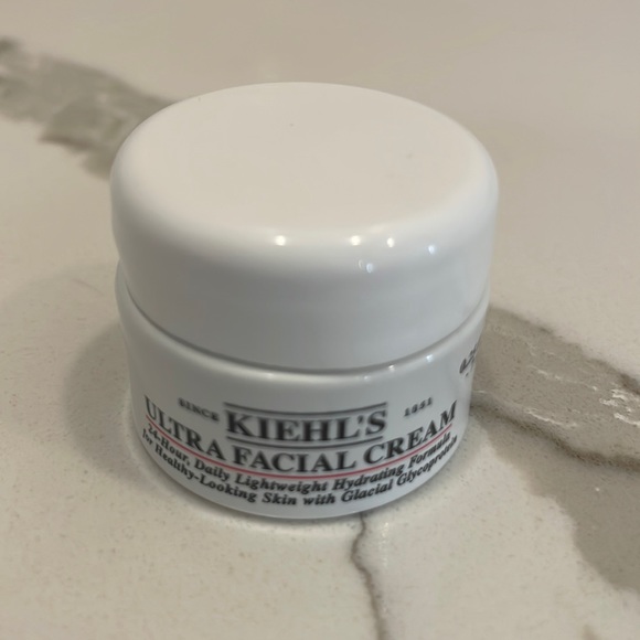 🌸5/$25🌸 Kiehl’s ultra facial cream - Picture 1 of 3